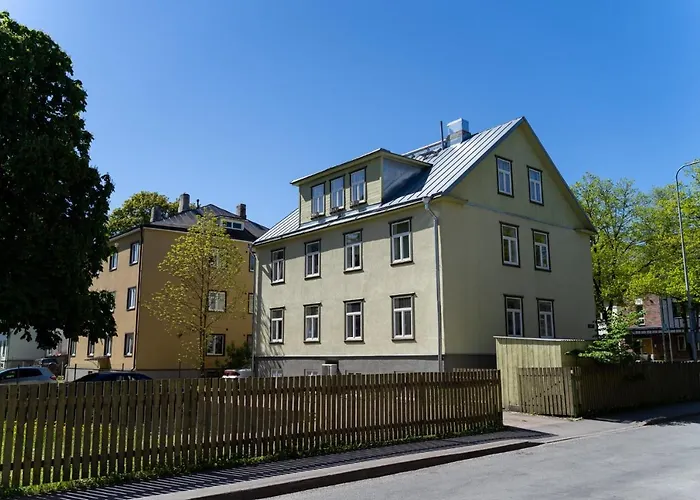 Apartment Veerenni31 *